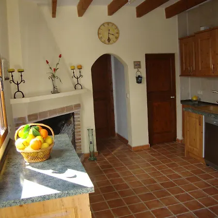 Maria, Bonita Casa Con Jardin Y Piscina Privada En Andratx