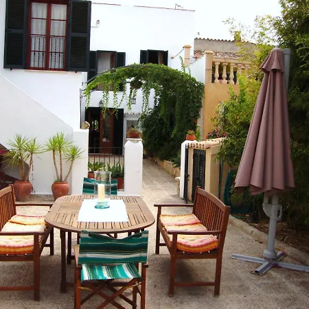 Hébergement de vacances Maria, Bonita Casa Con Jardin Y Piscina Privada En