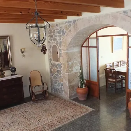 Maria, Bonita Casa Con Jardin Y Piscina Privada En Andratx