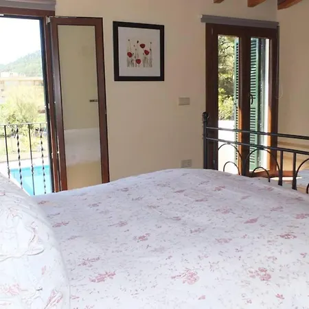 Holiday home Maria, Bonita Casa Con Jardin Y Piscina Privada En
